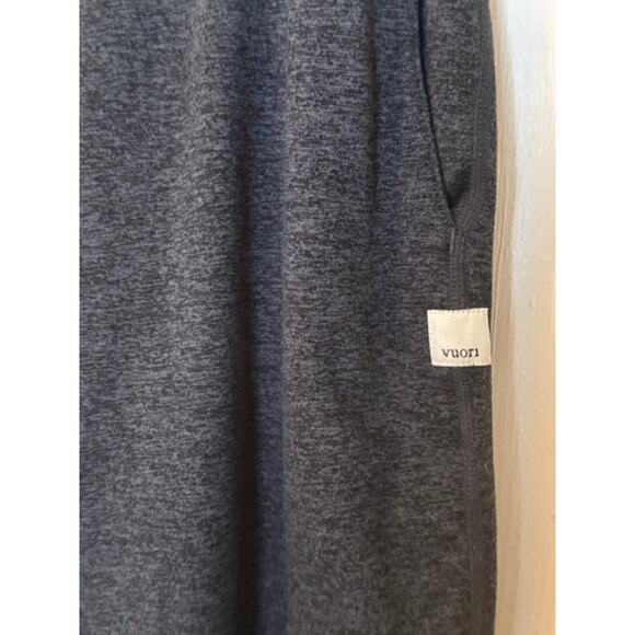 Vuori Performance Jogger in Charcoal Heather XL - Picture 4 of 5
